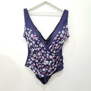 New Quayside Plus Size 20 Swimsuit Wrap One-Piece